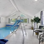Awesome In With Sauna Casa vacanze