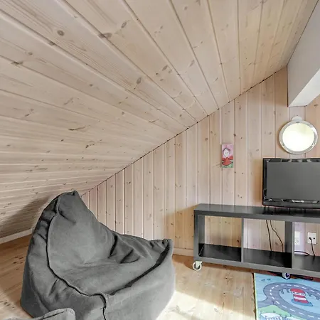 Feriehus Awesome In With Sauna