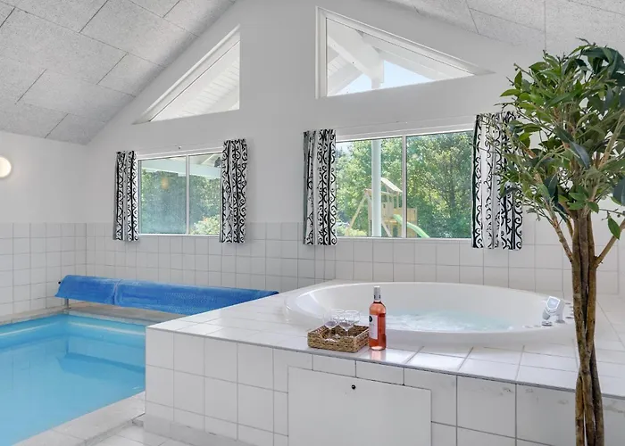 Awesome In With Sauna Holiday home Blavand